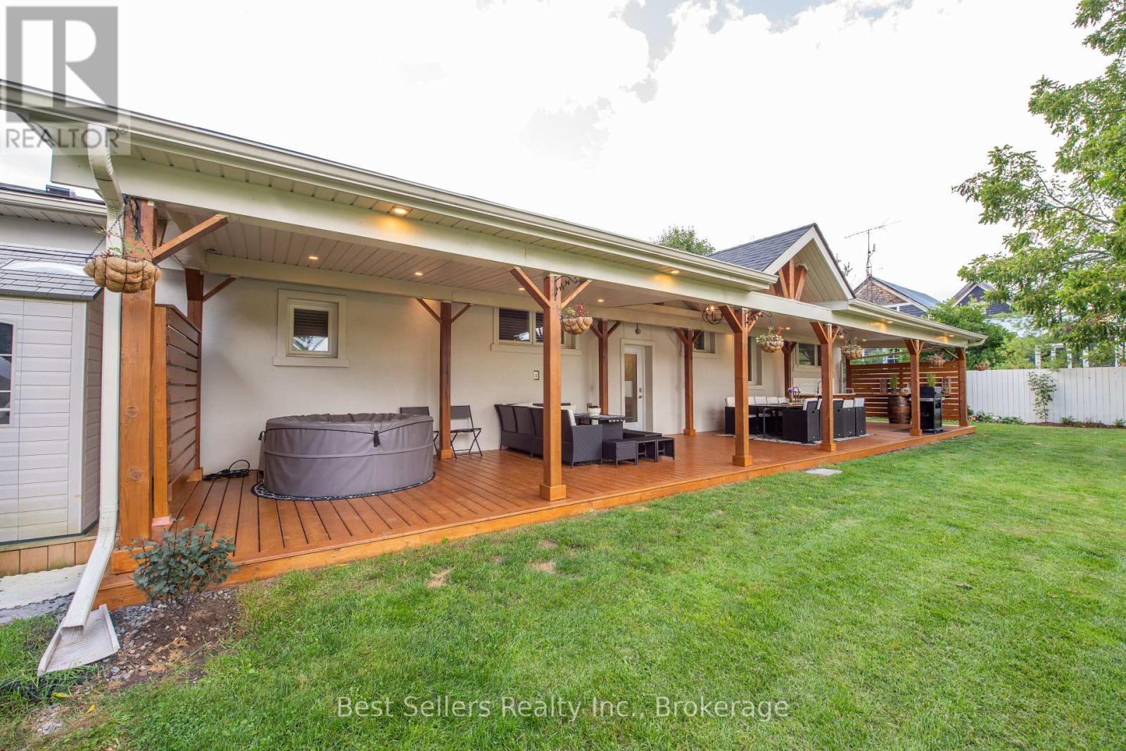 7407 Milburough Line E Property Photo 42