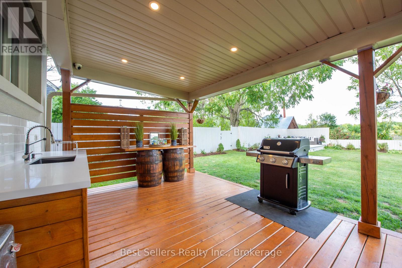 7407 Milburough Line E Property Photo 46