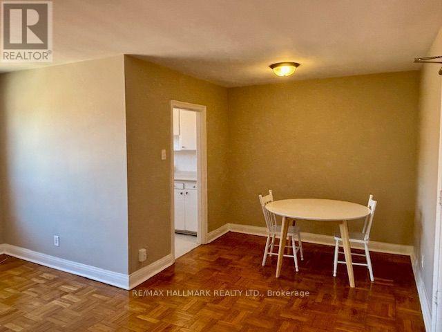 305 - 11 Anglesey Boulevard Property Photo 2