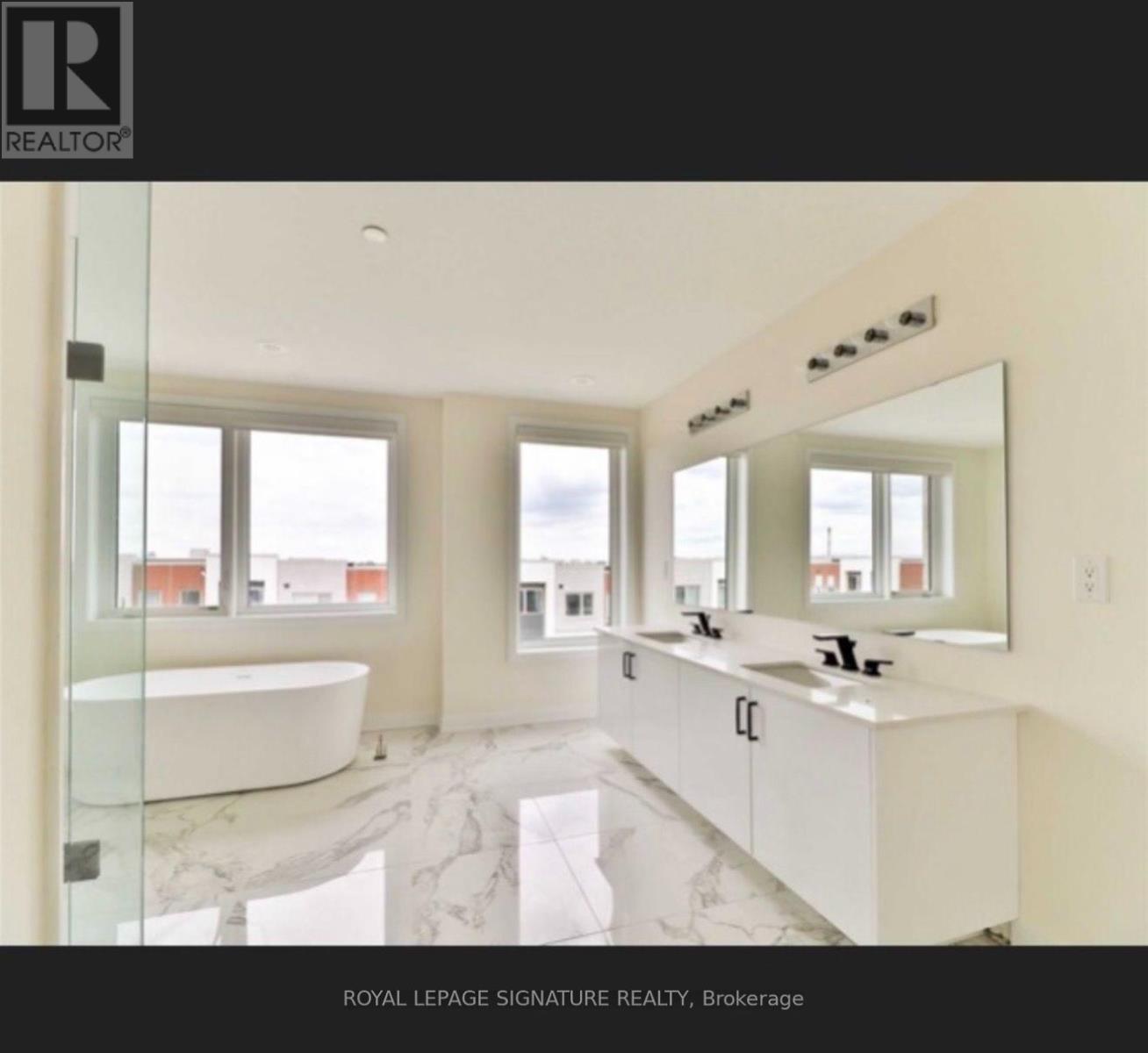 72 William Duncan Road Property Photo 11