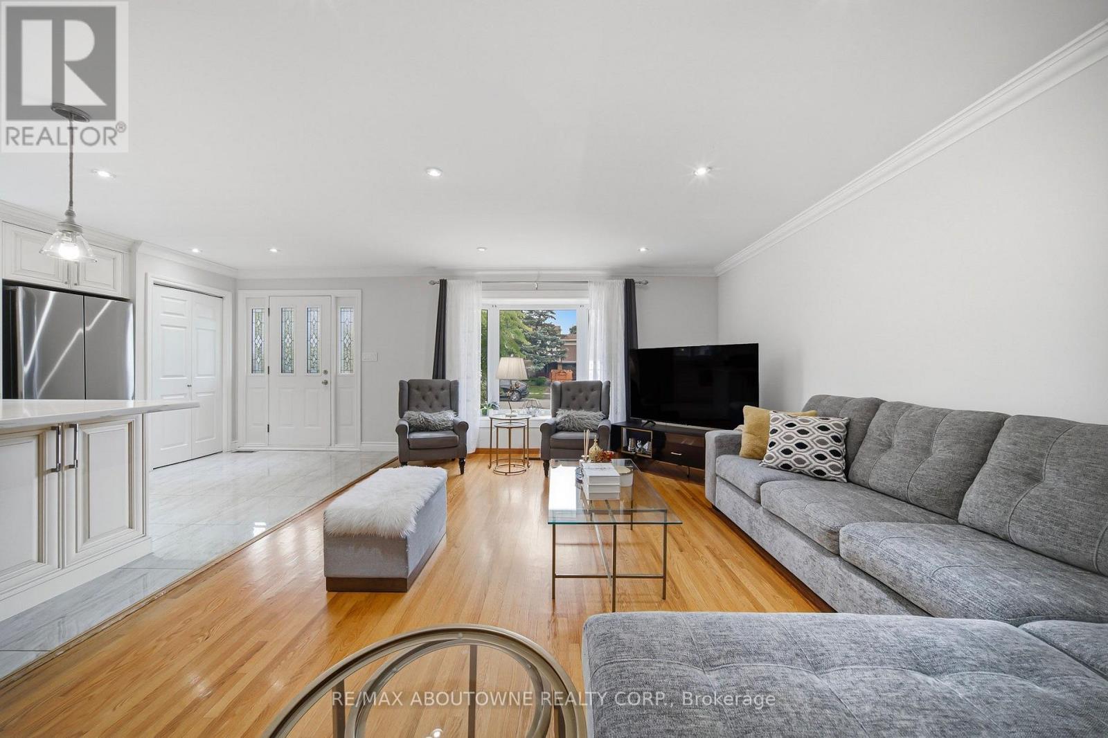 6346 Neuchatel Road Property Photo 10