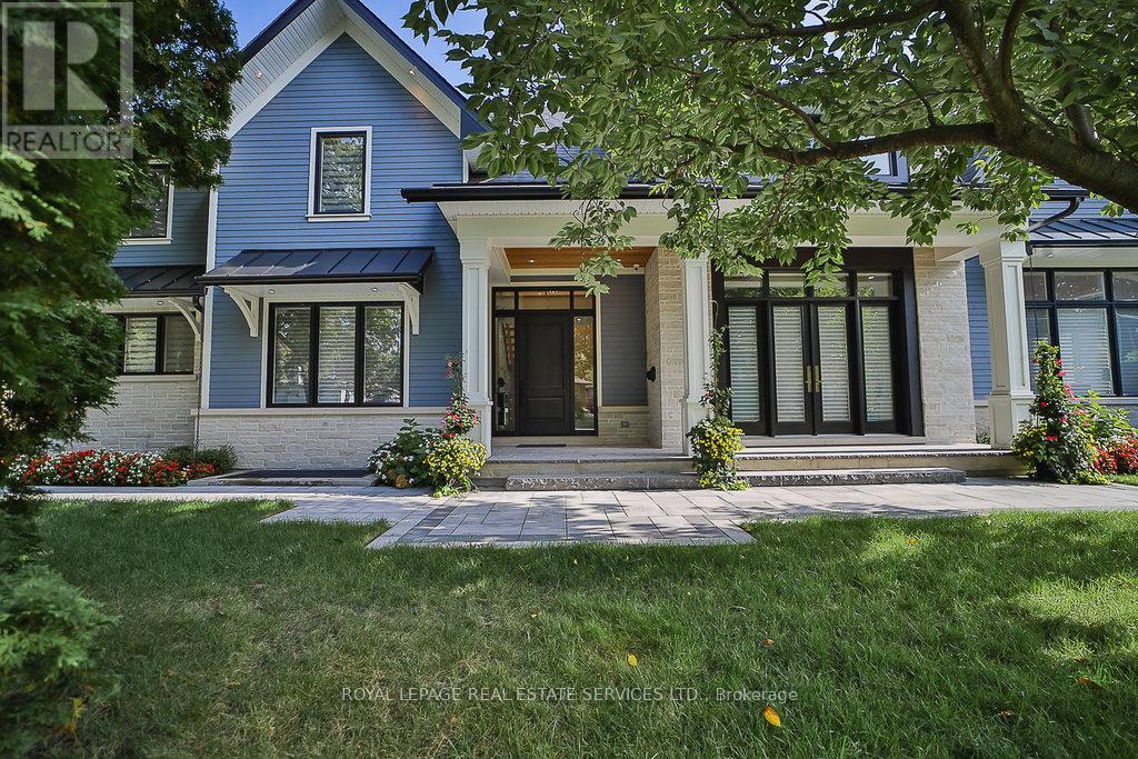 1301 TWIN OAKS DELL