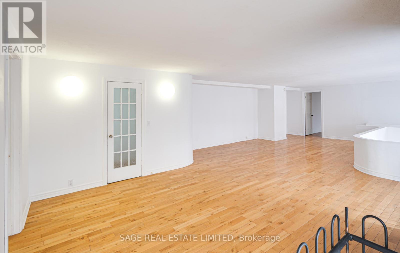 Main N - 207a Cowan Avenue Property Photo 12