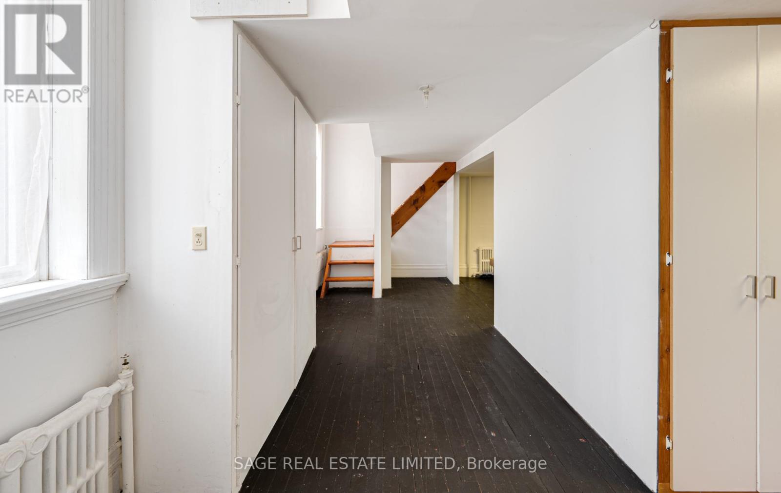 Main N - 207a Cowan Avenue Property Photo 20
