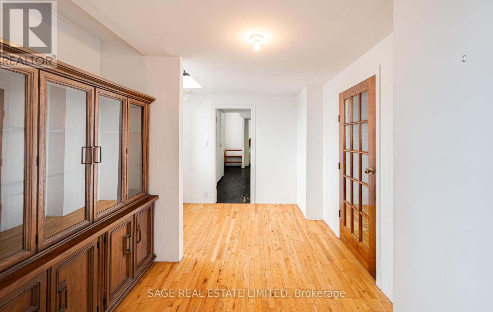 Main N - 207a Cowan Avenue Property Photo 24