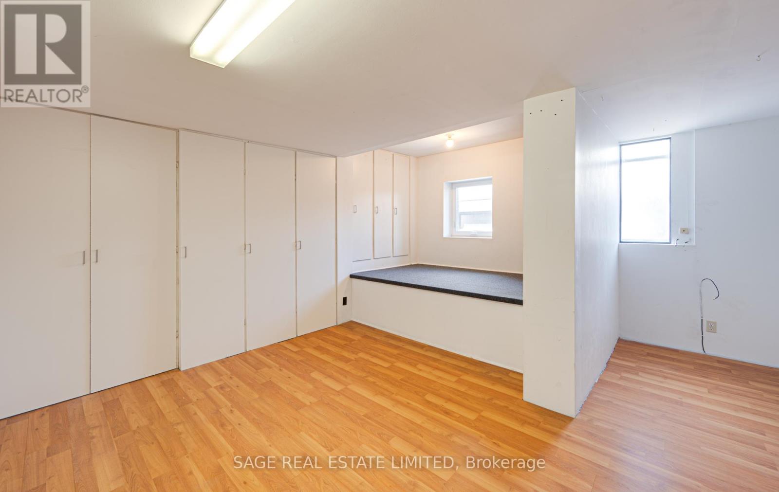 Main N - 207a Cowan Avenue Property Photo 28
