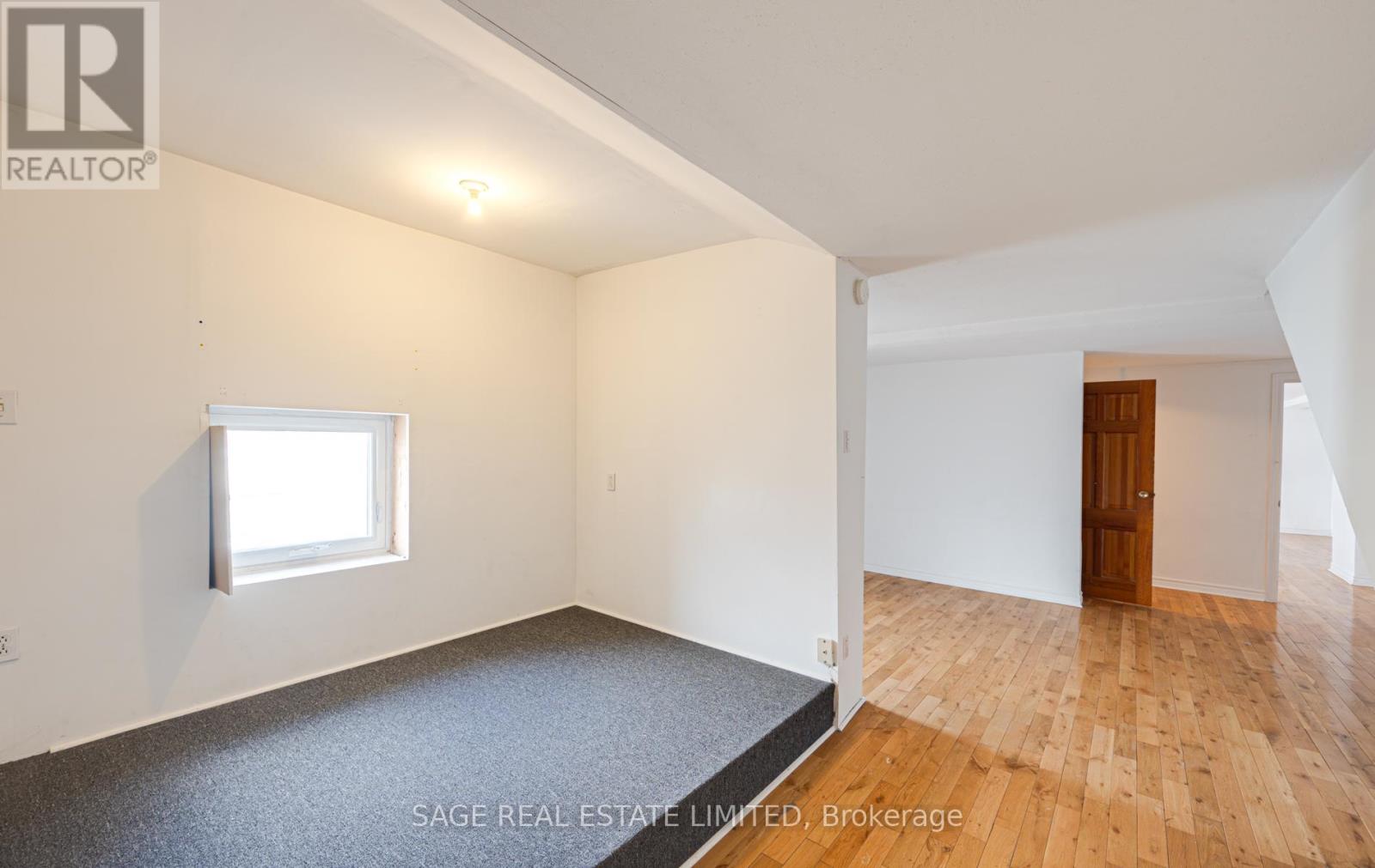 Main N - 207a Cowan Avenue Property Photo 33