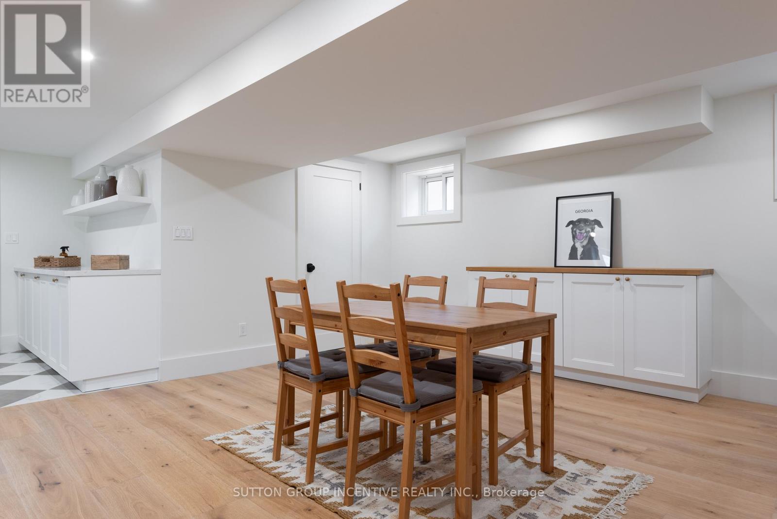 16 Robindale Avenue Property Photo 33