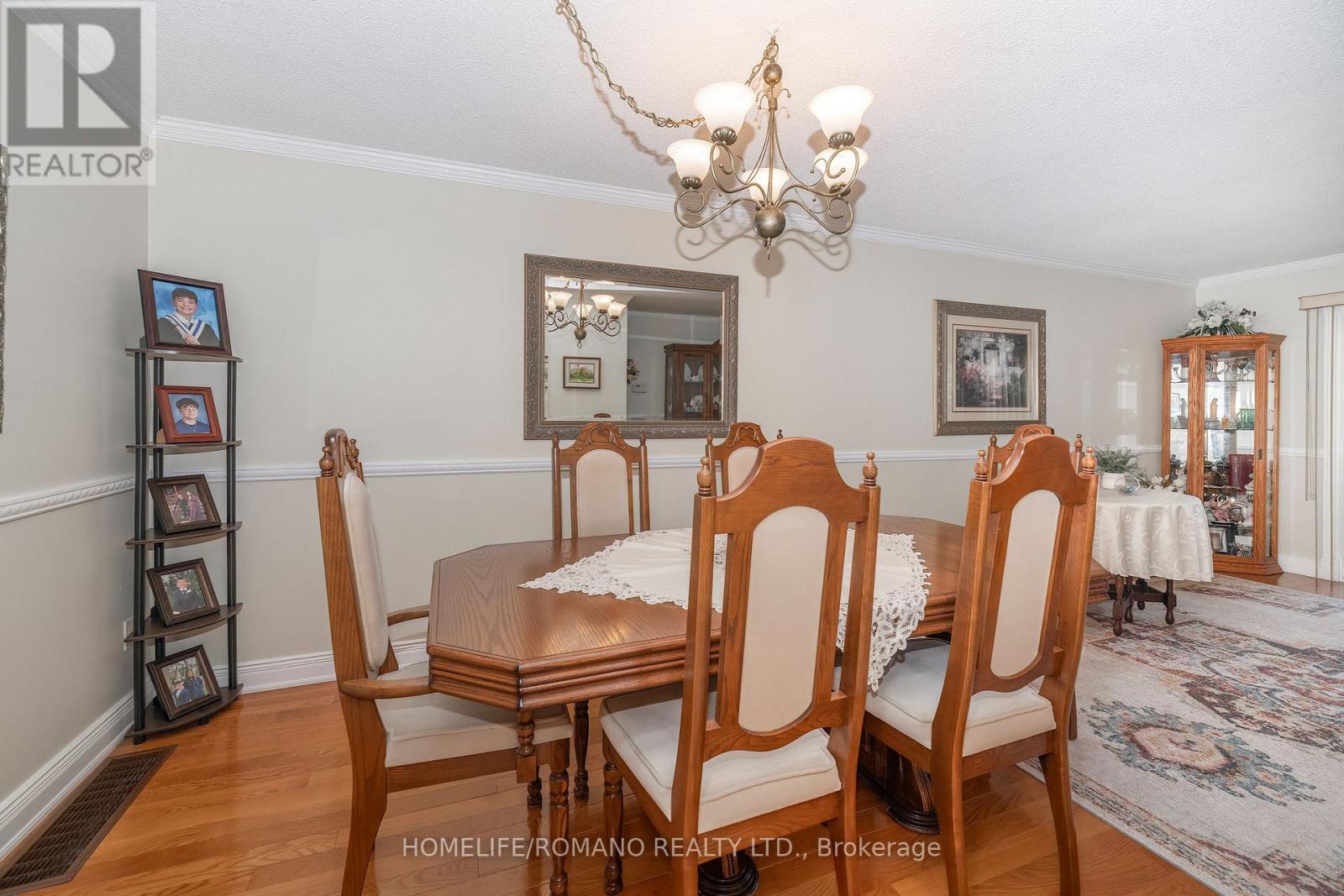 915 Lovingston Crescent Property Photo 10