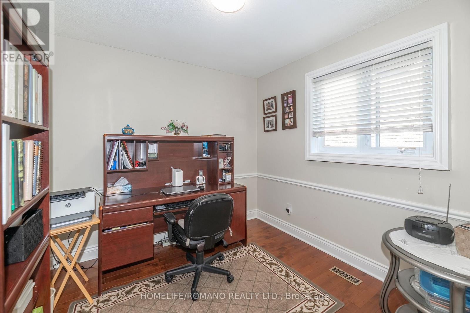 915 Lovingston Crescent Property Photo 22