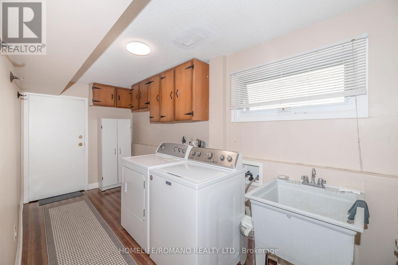 915 Lovingston Crescent Property Photo 23
