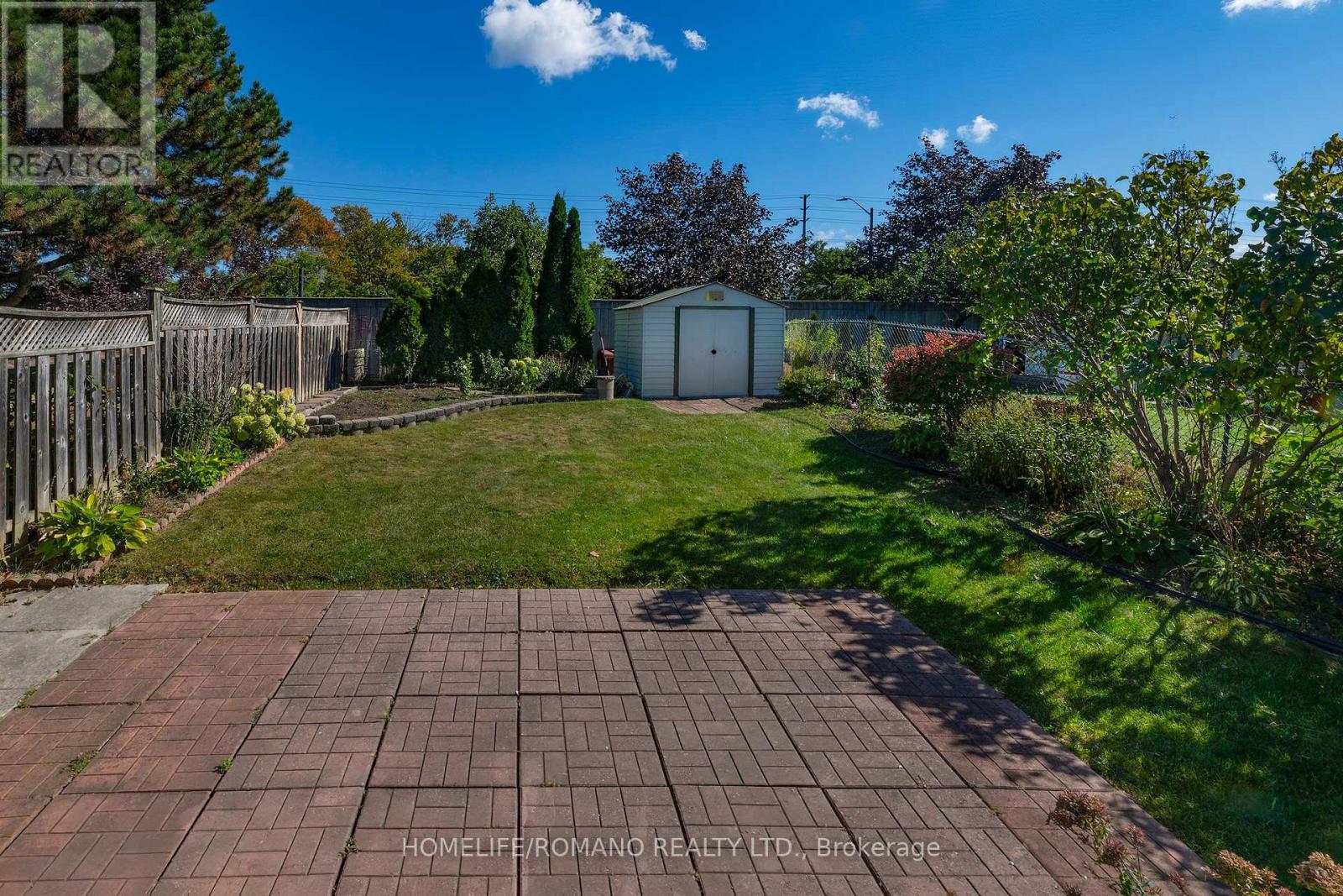915 Lovingston Crescent Property Photo 28