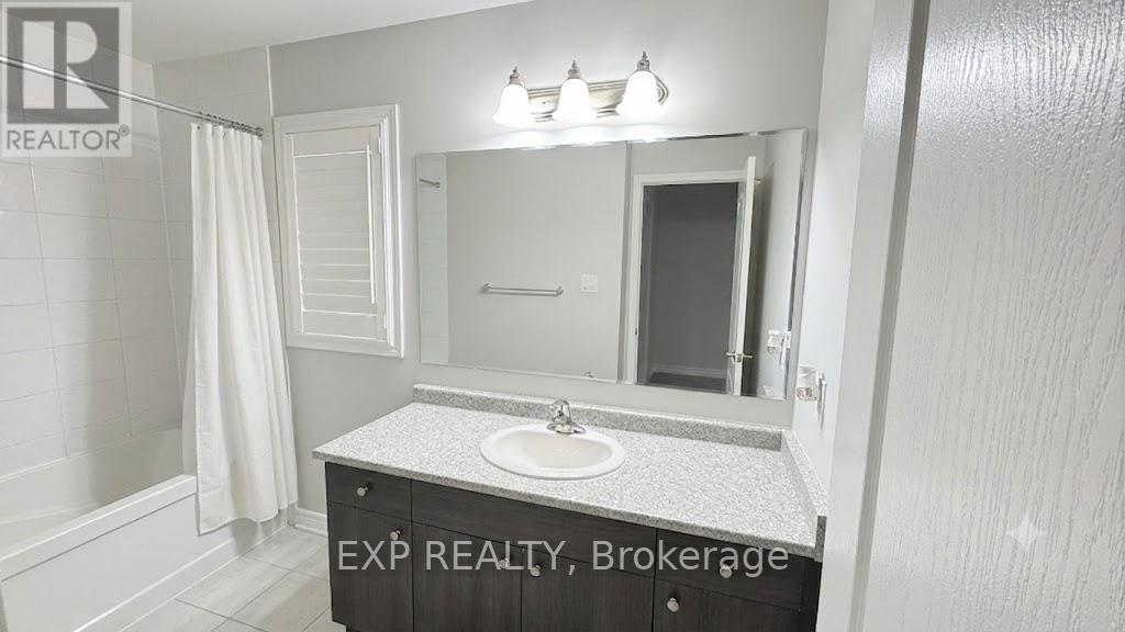 215 Remembrance Road Property Photo 17
