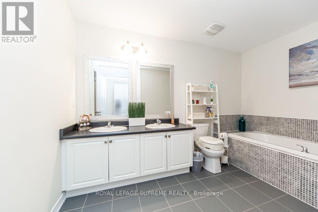 103 Benadir Avenue Property Photo 37