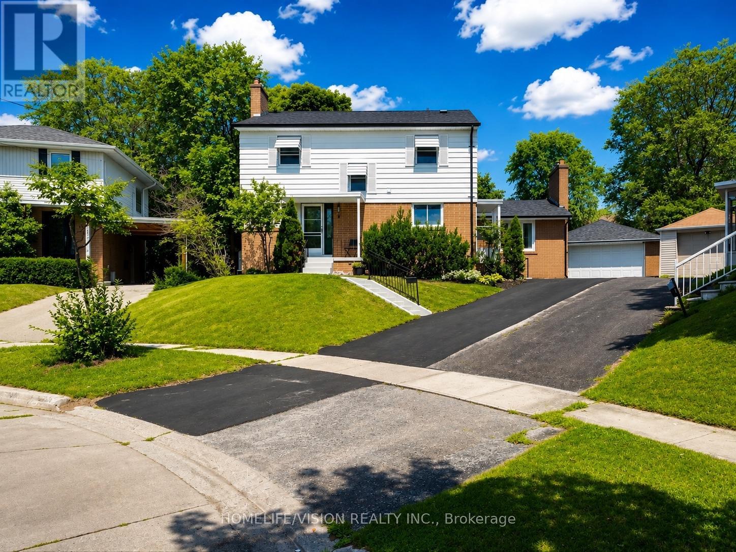 9 Lyndfield Crescent Property Photo 1