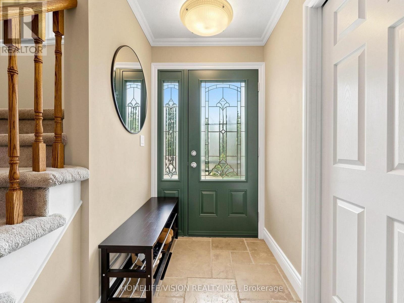 9 Lyndfield Crescent Property Photo 5
