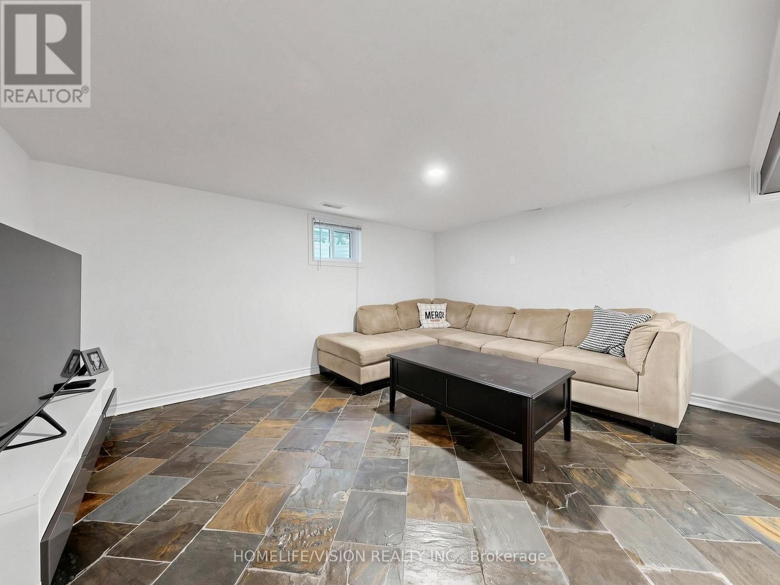 9 Lyndfield Crescent Property Photo 36