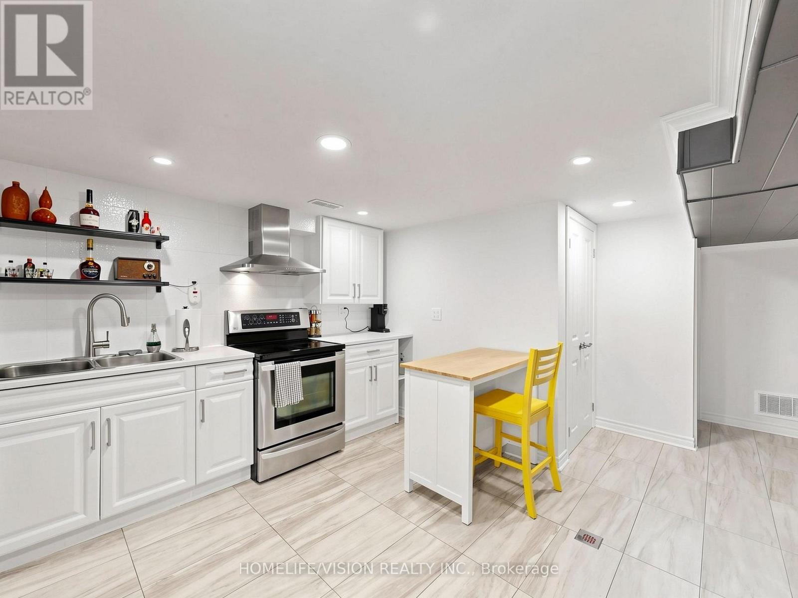 9 Lyndfield Crescent Property Photo 39