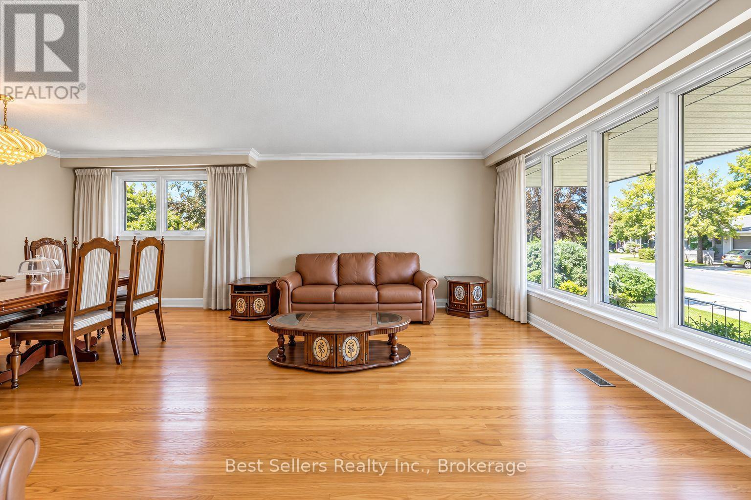 3570 Autumn Harvest Drive Property Photo 4