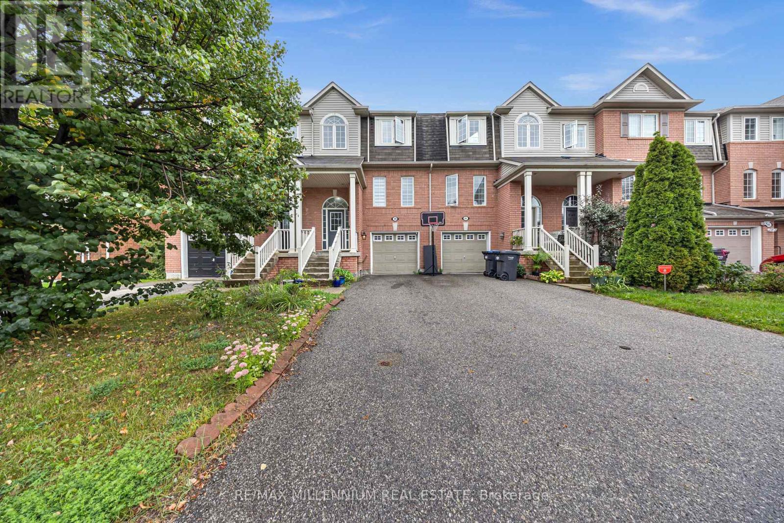 39 DECKER HOLLOW CIRCLE Property Photo 1