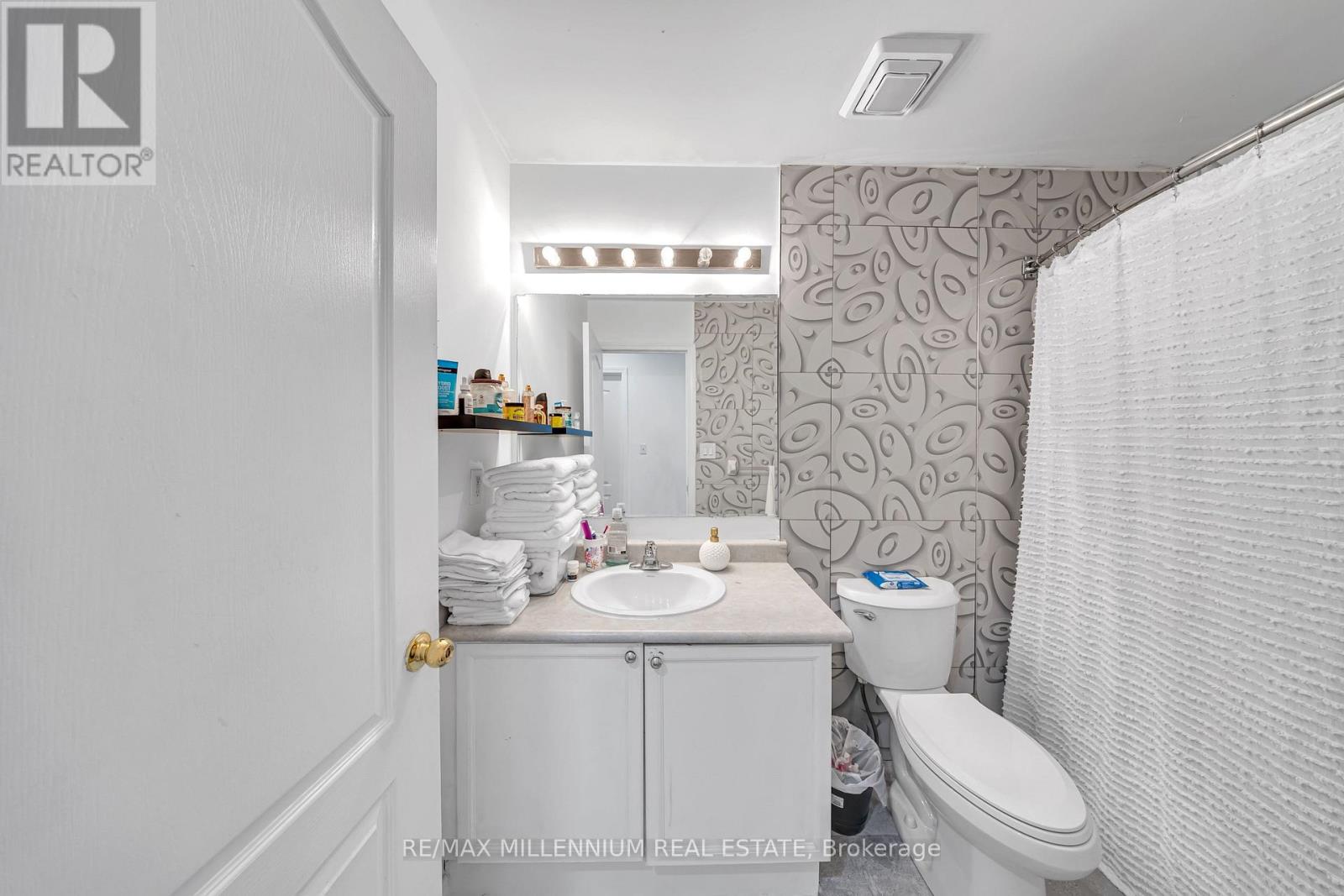 39 Decker Hollow Circle Property Photo 15
