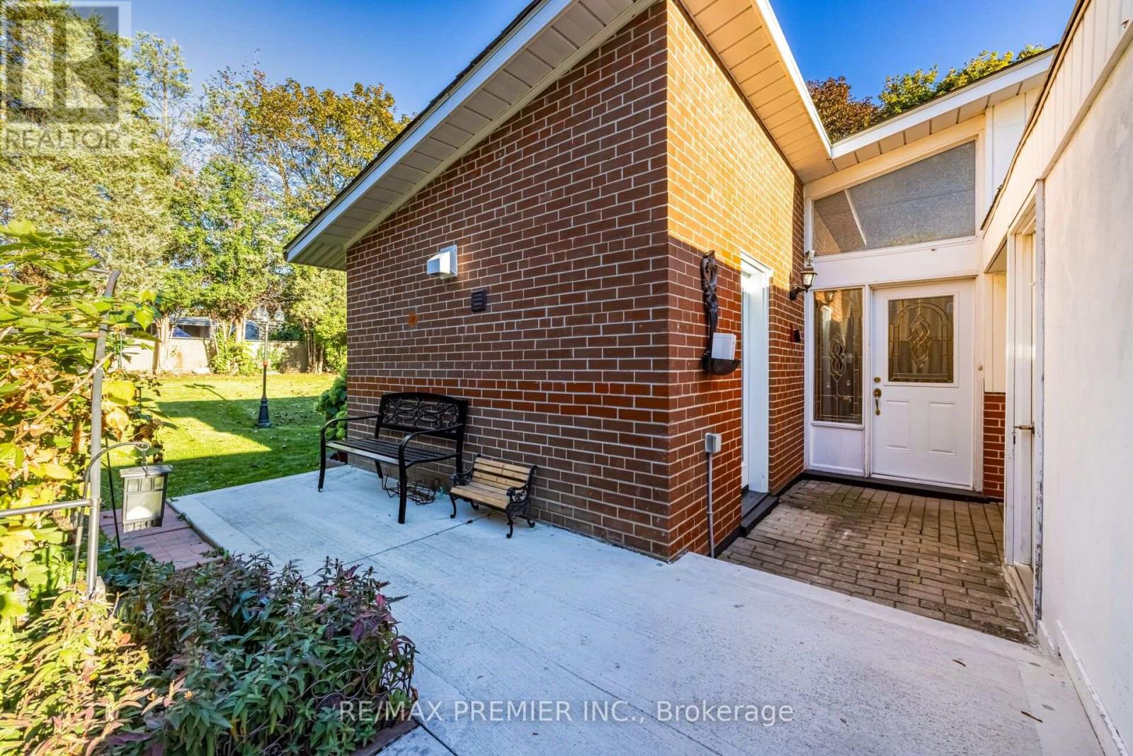 9 Adeline Court Property Photo 3