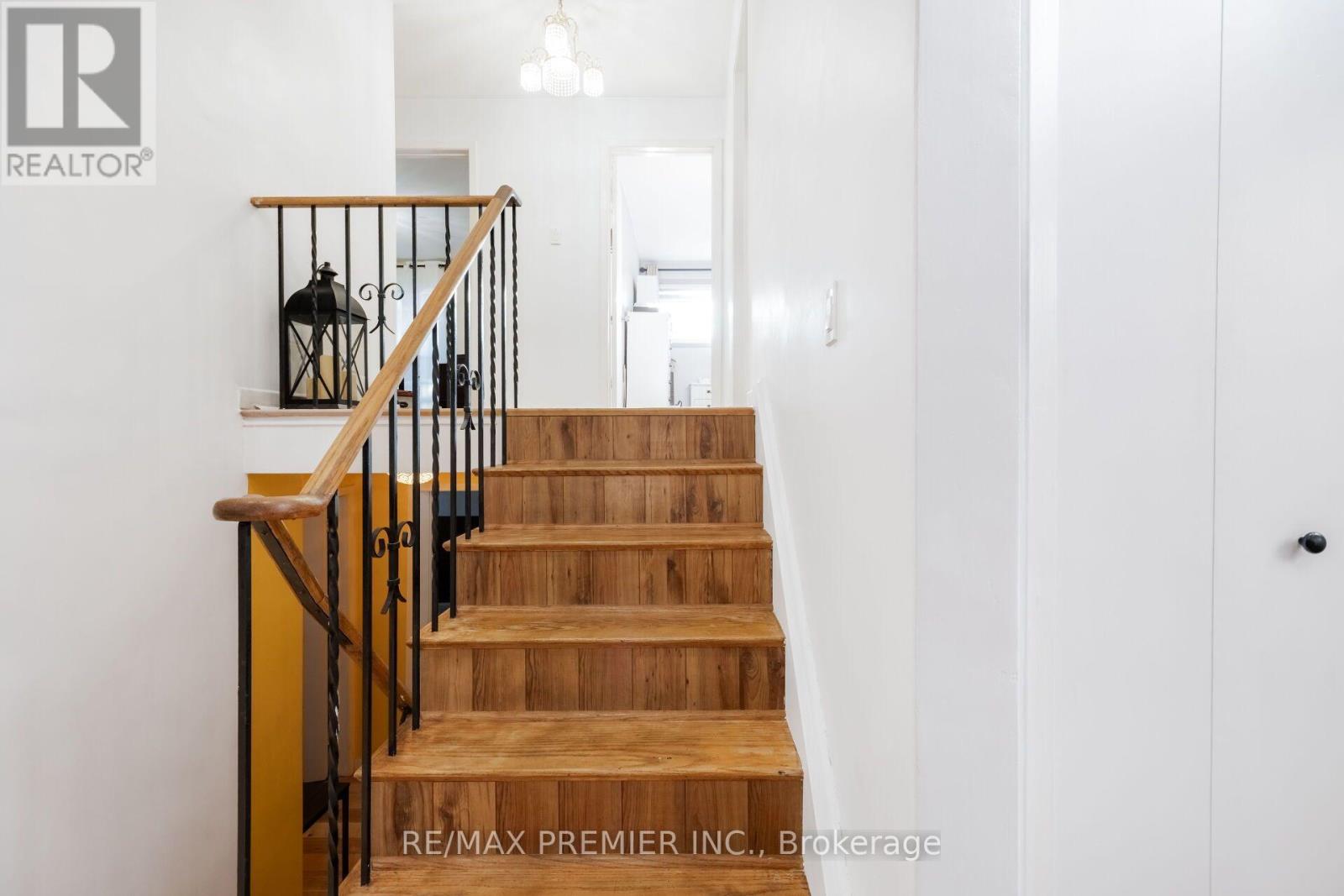 9 Adeline Court Property Photo 25