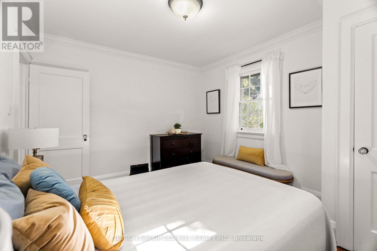 1372 Islington Avenue Property Photo 24