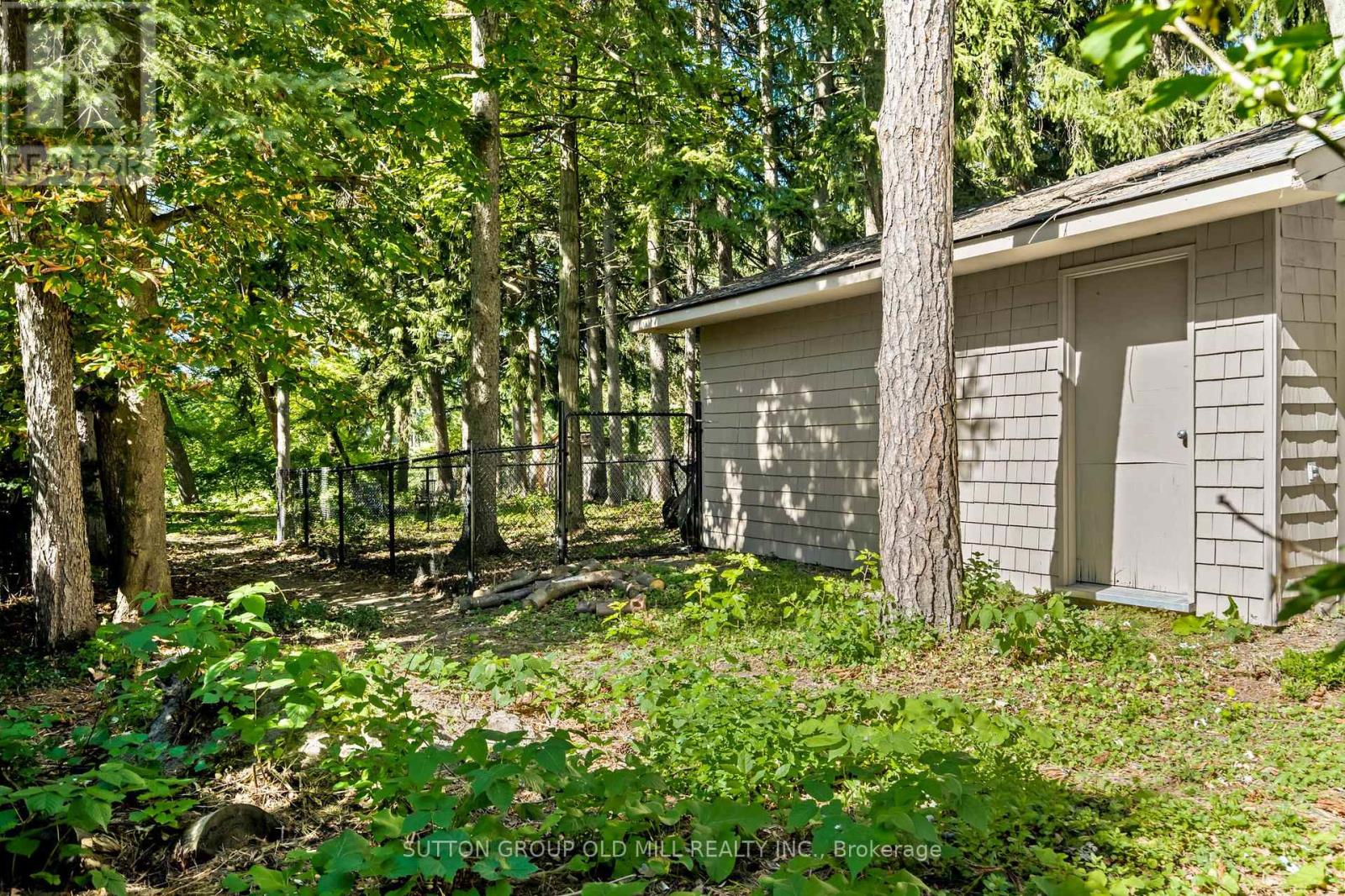 1372 Islington Avenue Property Photo 39