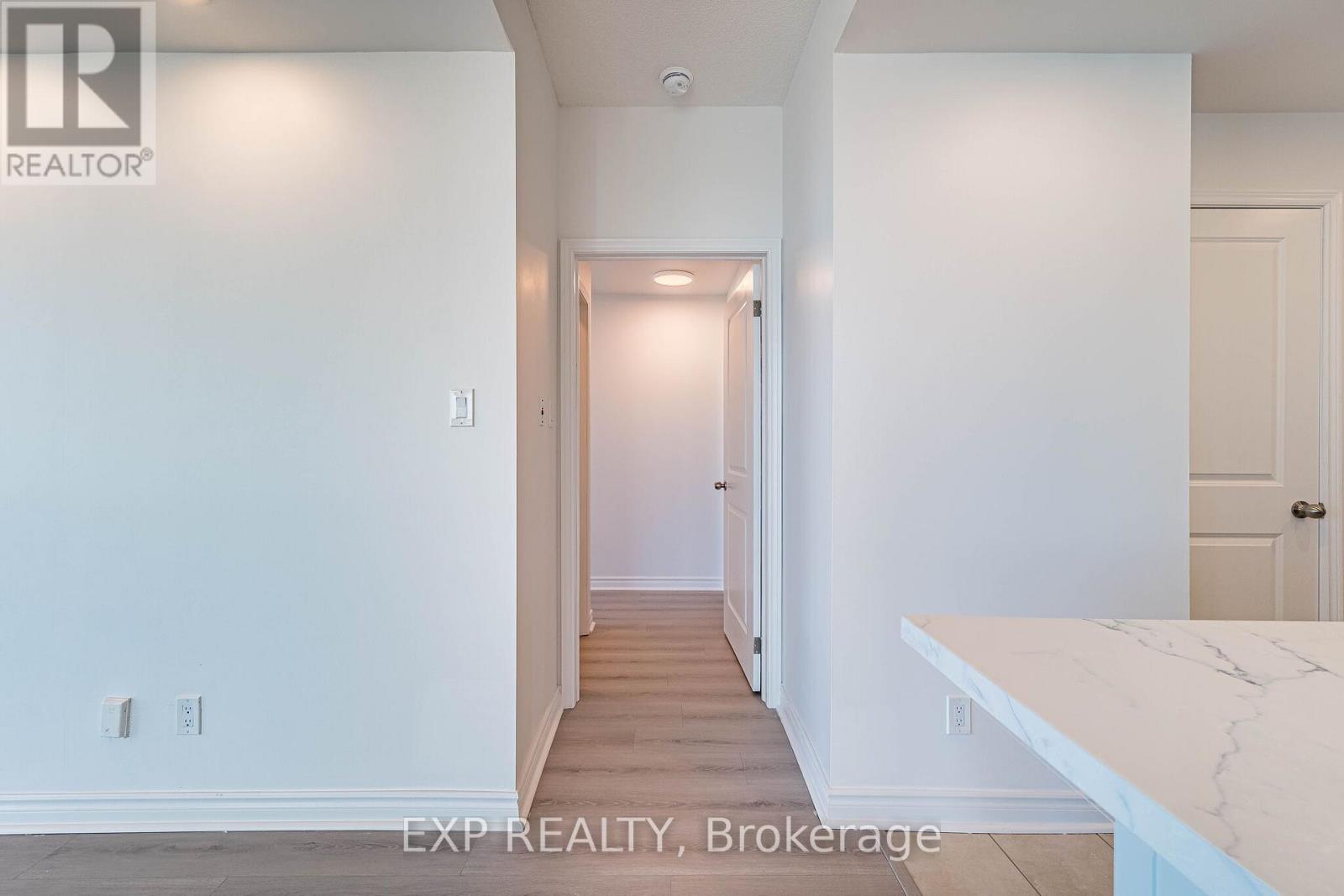 1111 - 9 George Street Property Photo 32