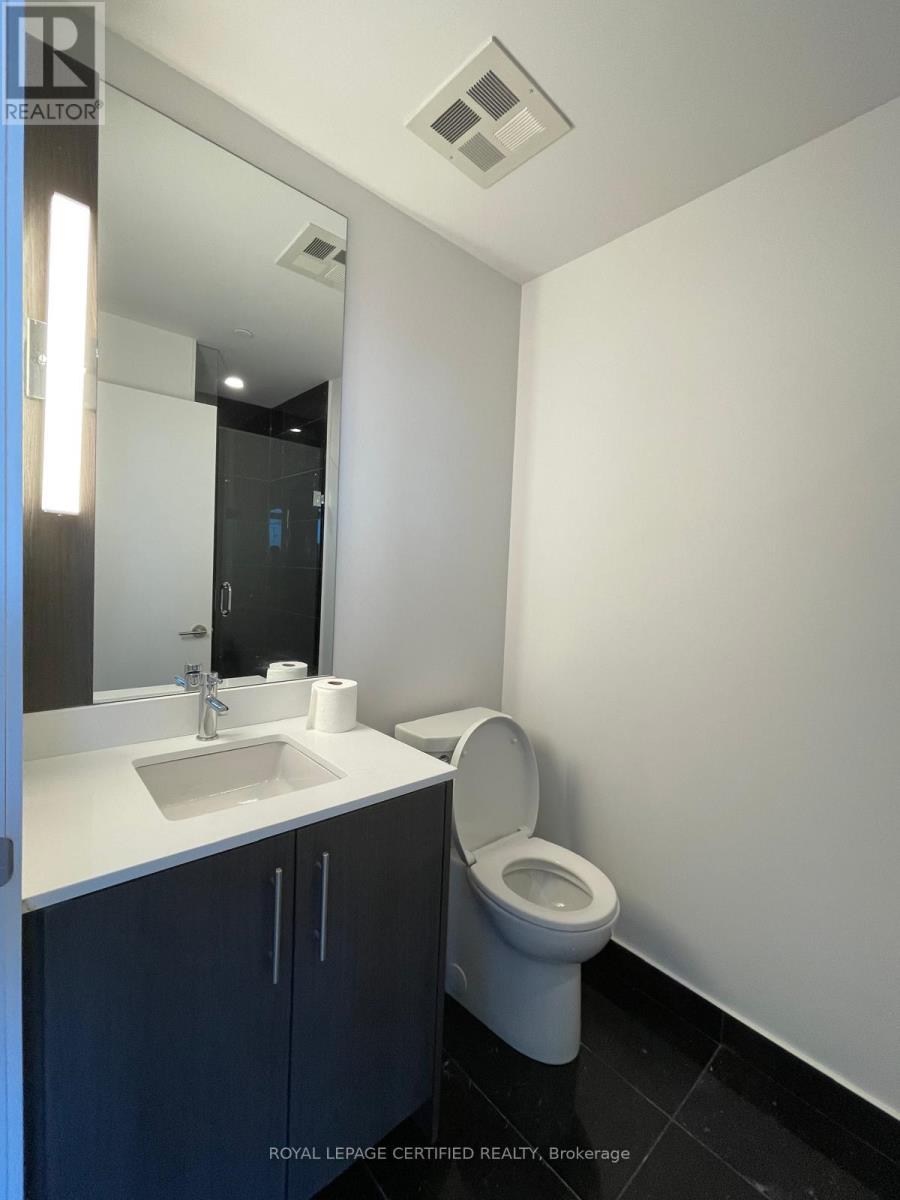 411 - 225 Veterans Drive Property Photo 5
