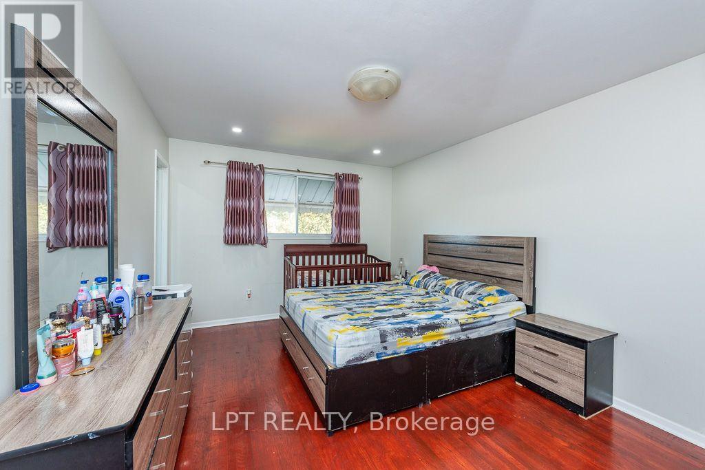 111 Dearbourne Boulevard Property Photo 15