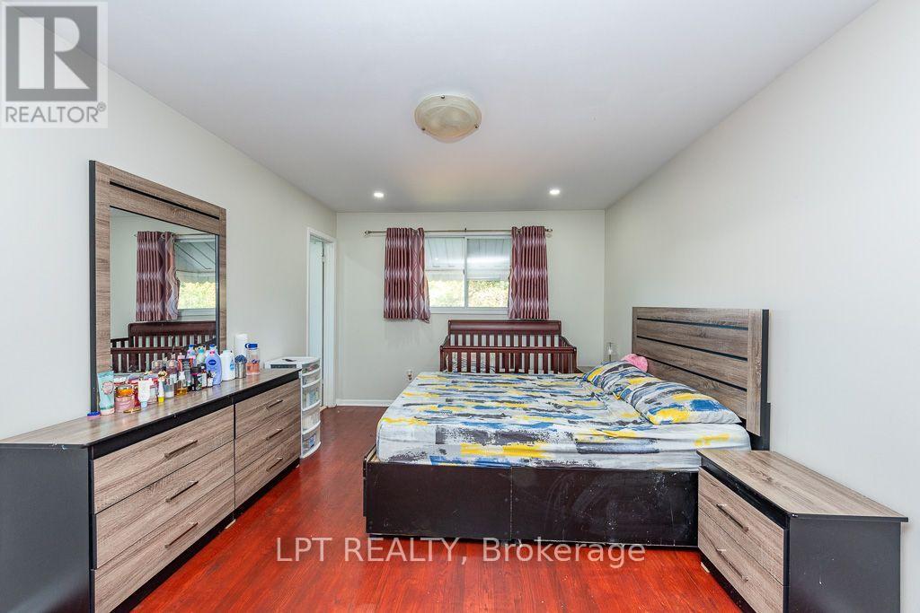 111 Dearbourne Boulevard Property Photo 16