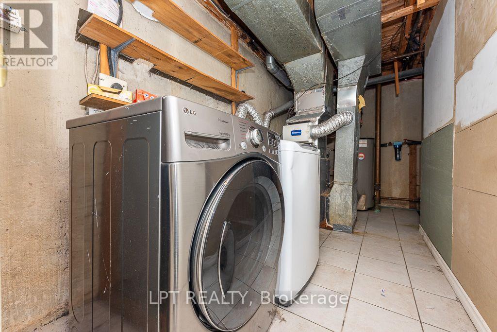 111 Dearbourne Boulevard Property Photo 38