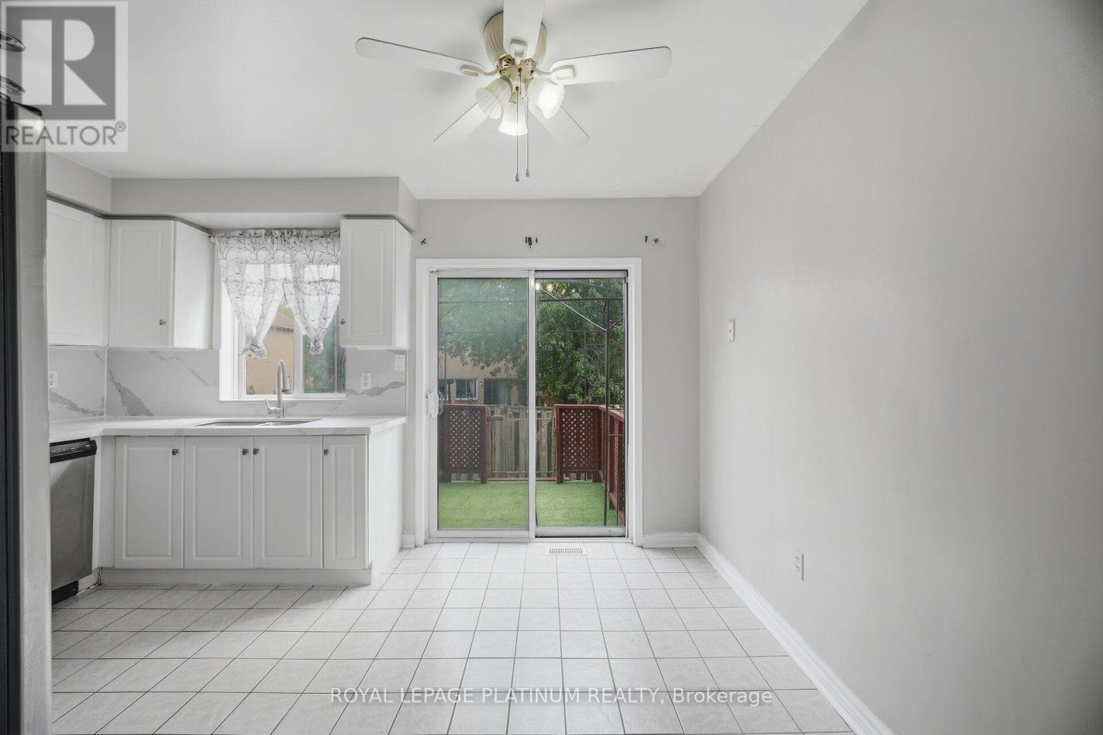 74 Spadina Road Property Photo 12