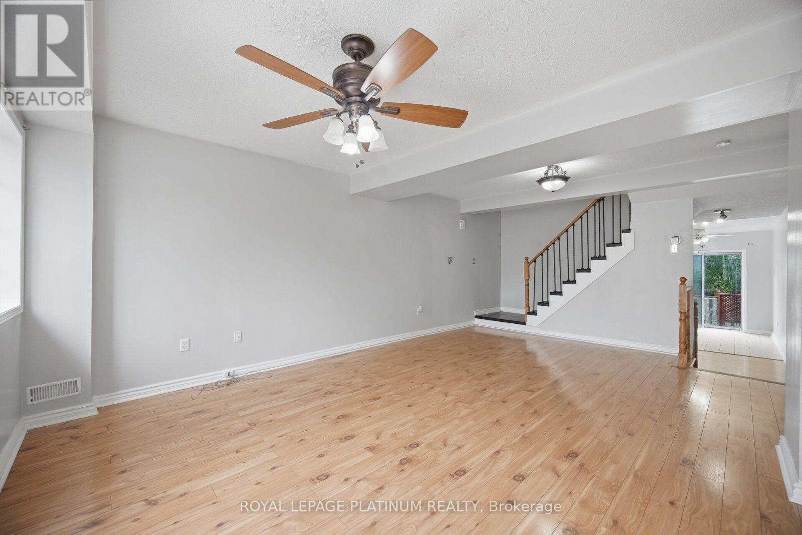 74 Spadina Road Property Photo 17