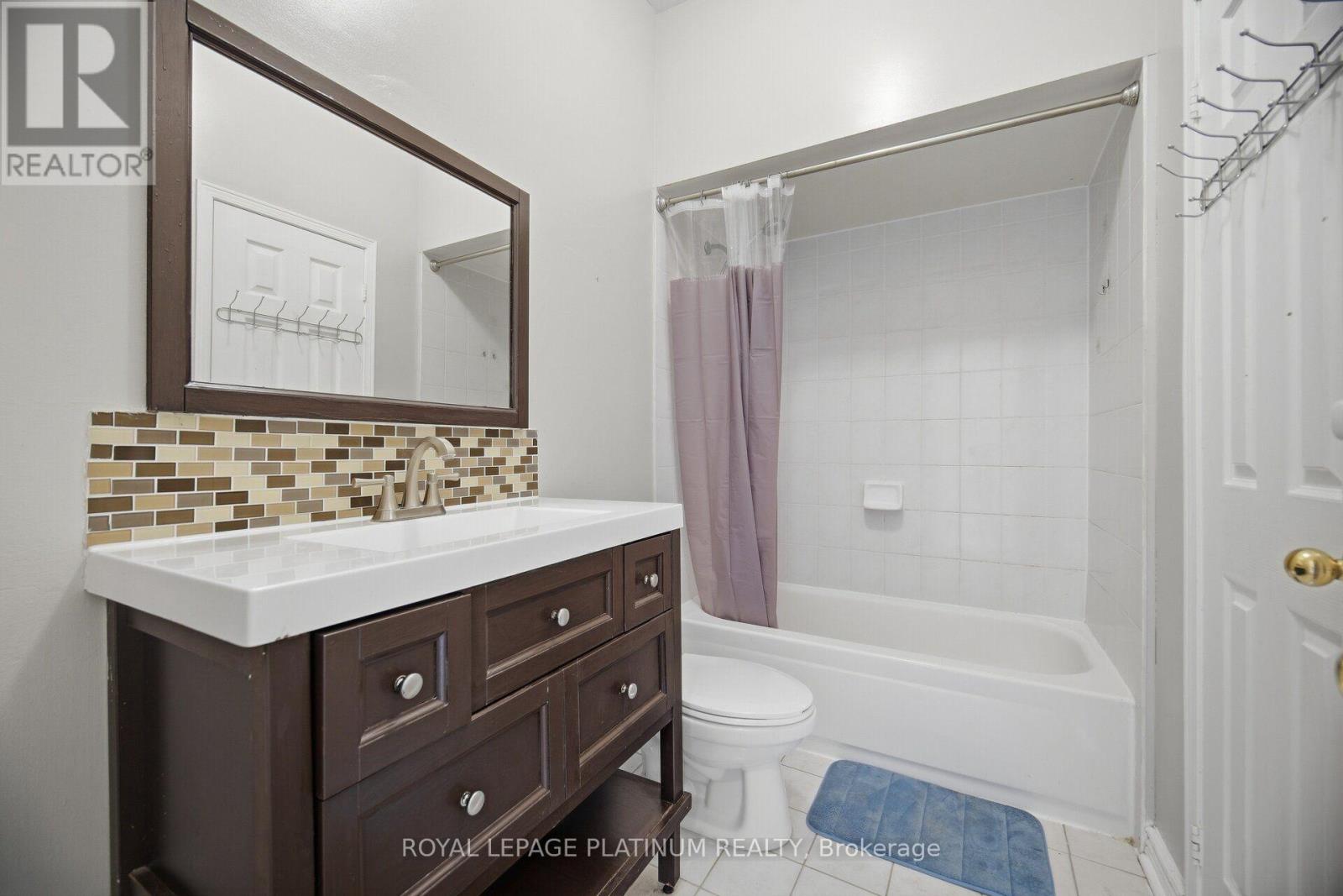 74 Spadina Road Property Photo 29