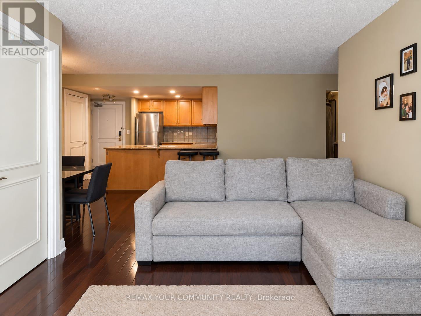 619 - 2727 Keele Street Property Photo 3
