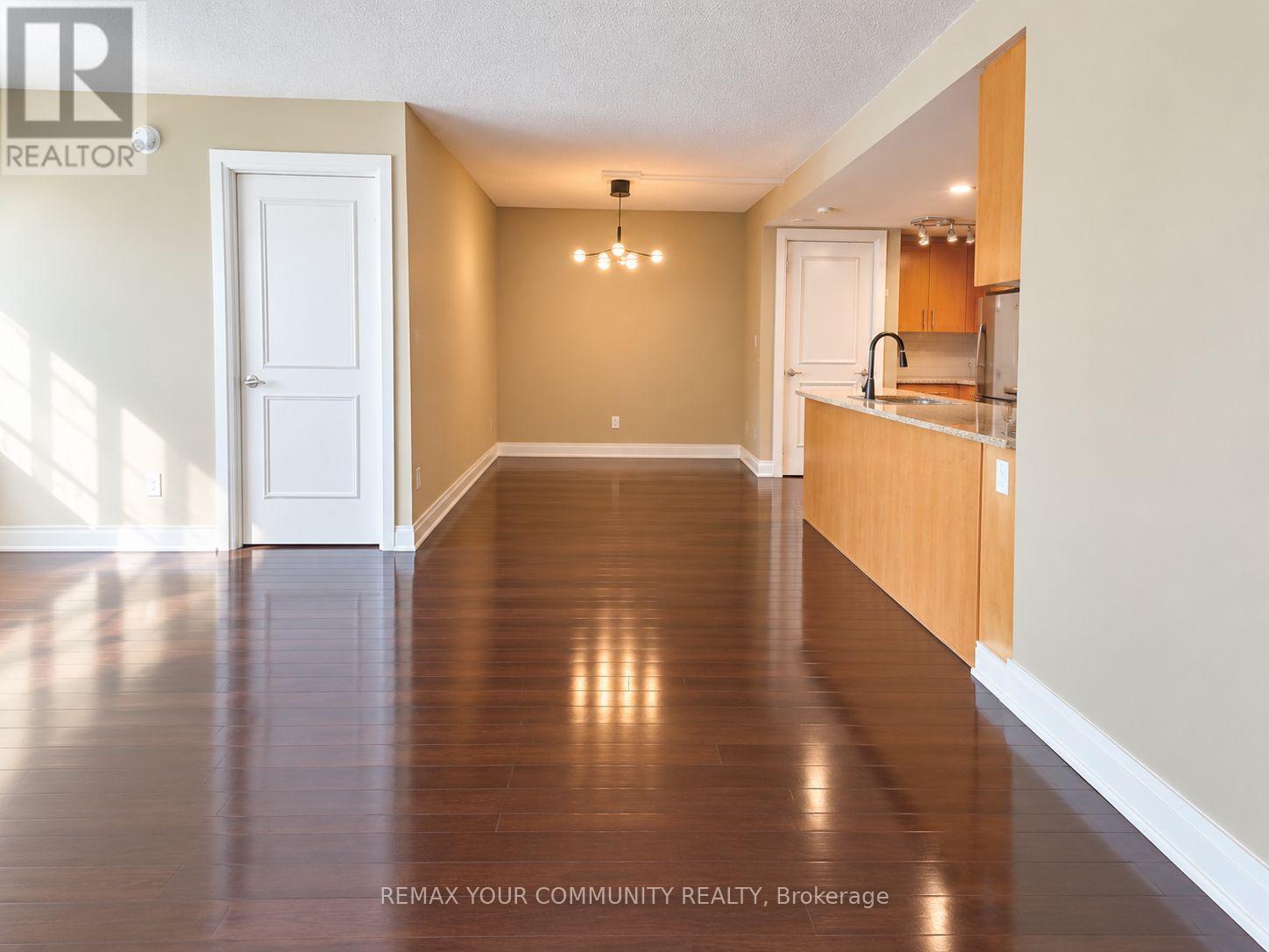 619 - 2727 Keele Street Property Photo 4