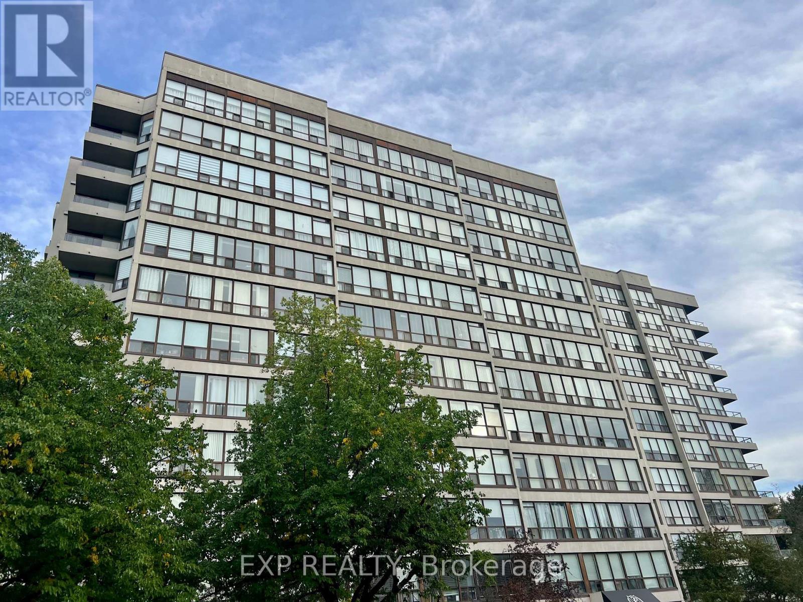412 - 10 Laurelcrest Street Property Photo 1