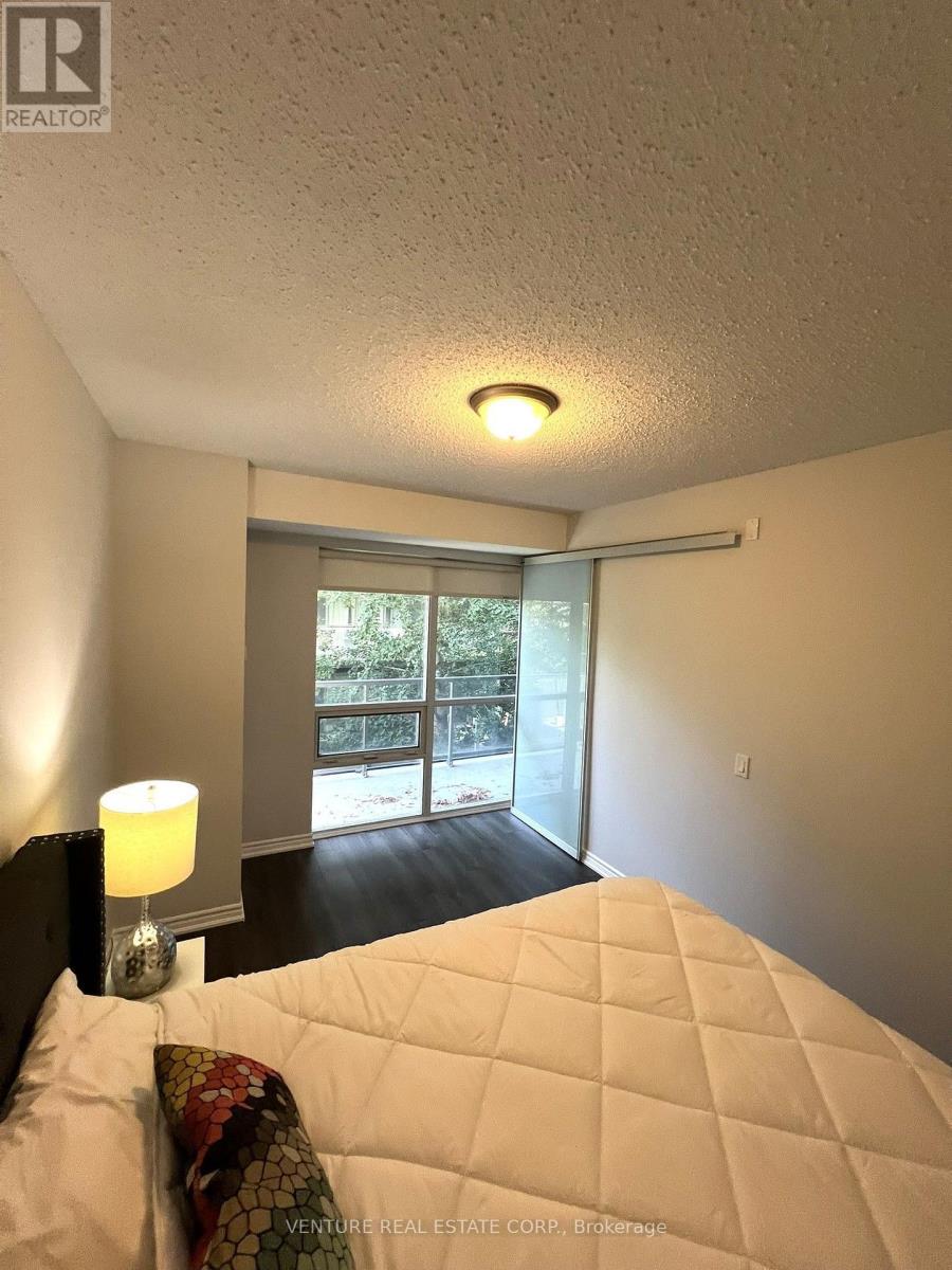 718 - 15 James Finlay Way Property Photo 12