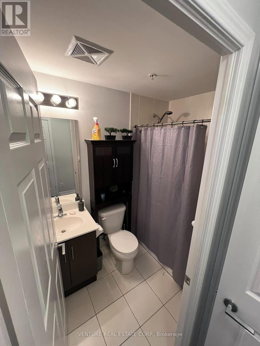 718 - 15 James Finlay Way Property Photo 16