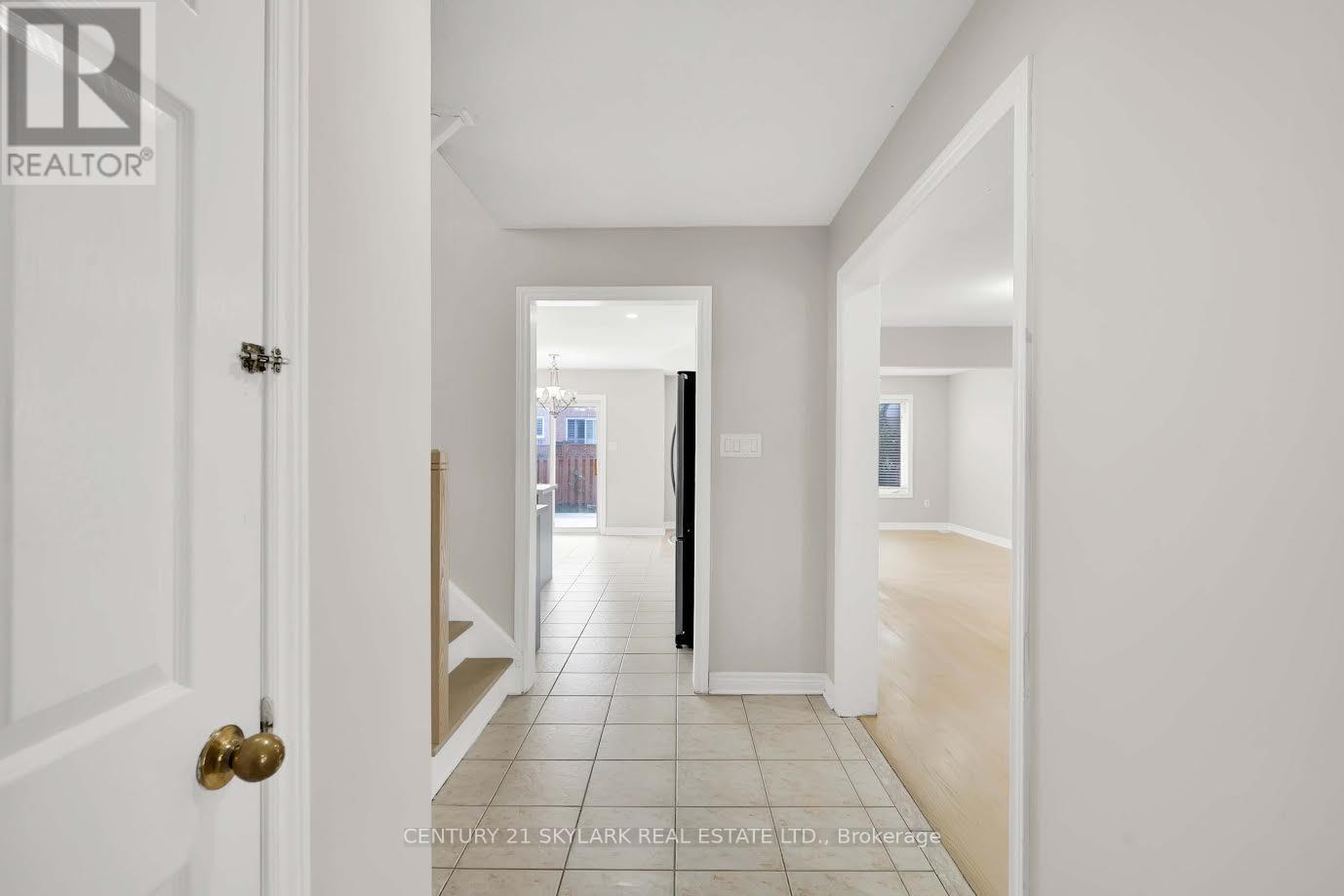44 Fallstar Crescent Property Photo 4