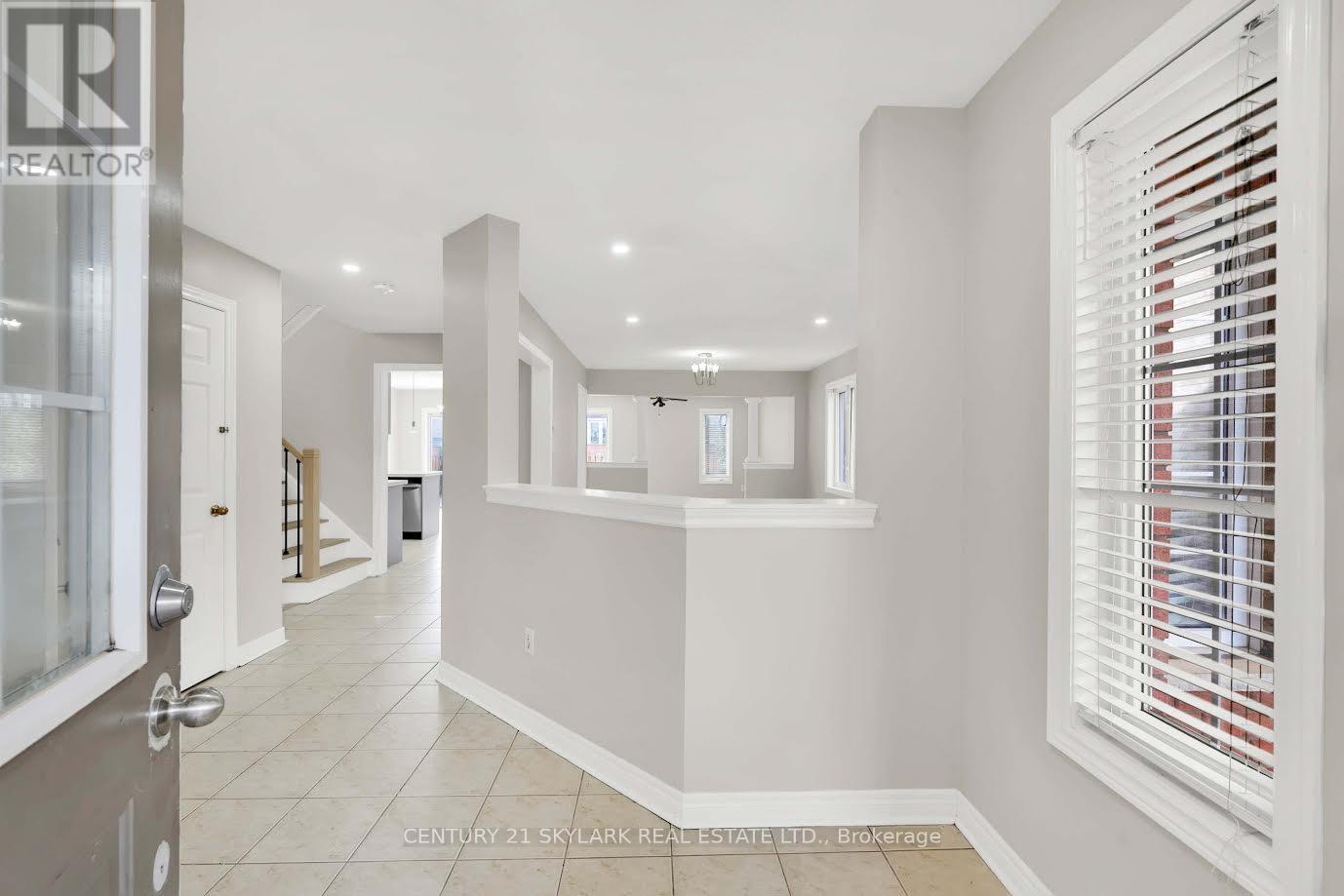 44 Fallstar Crescent Property Photo 5