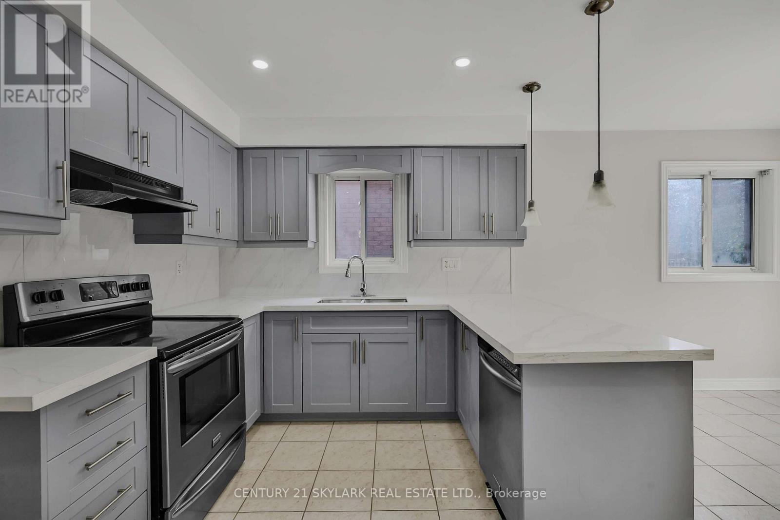44 Fallstar Crescent Property Photo 10