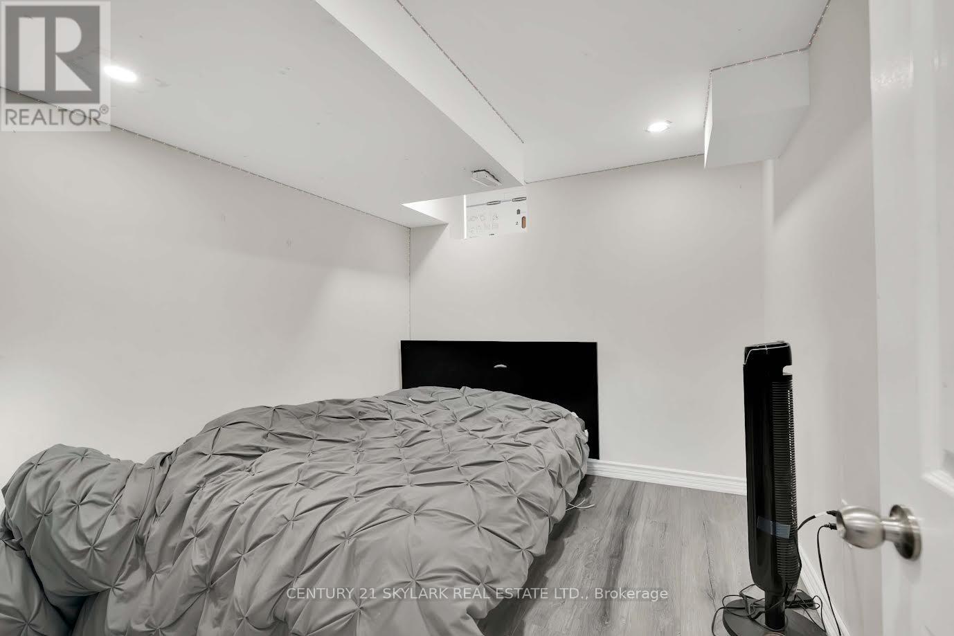 44 Fallstar Crescent Property Photo 20