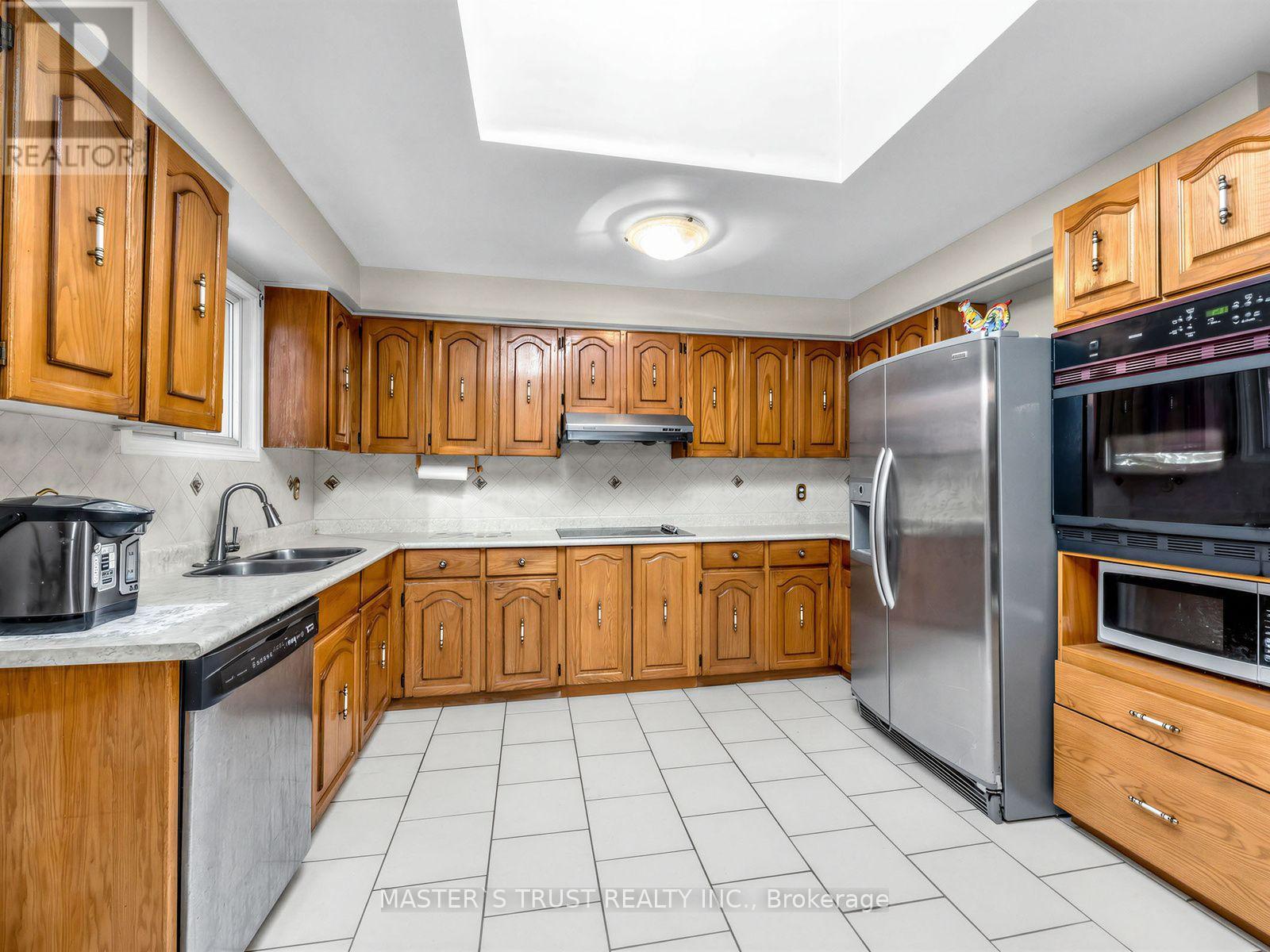 858 Wetherby Lane Property Photo 11