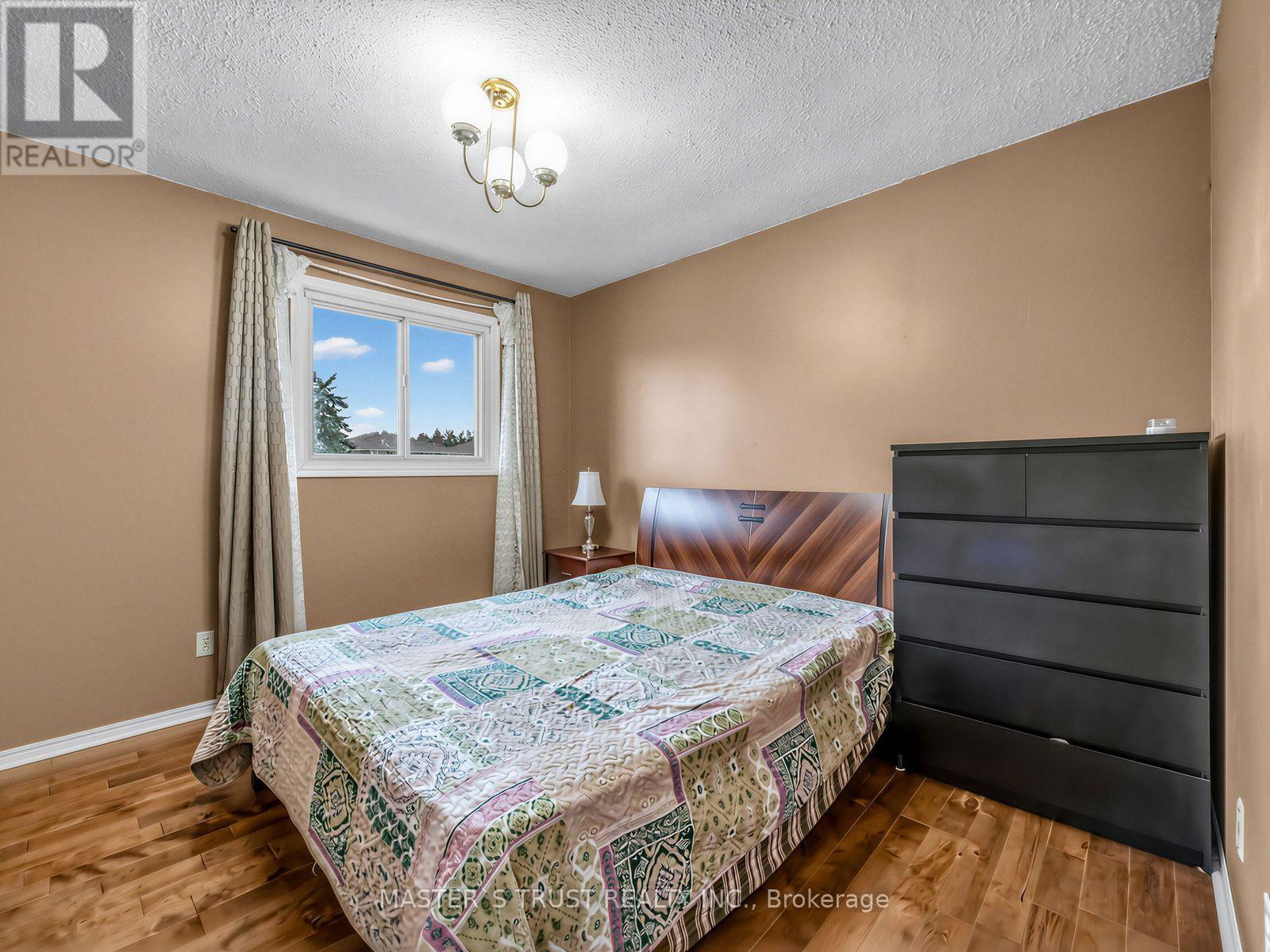 858 Wetherby Lane Property Photo 18