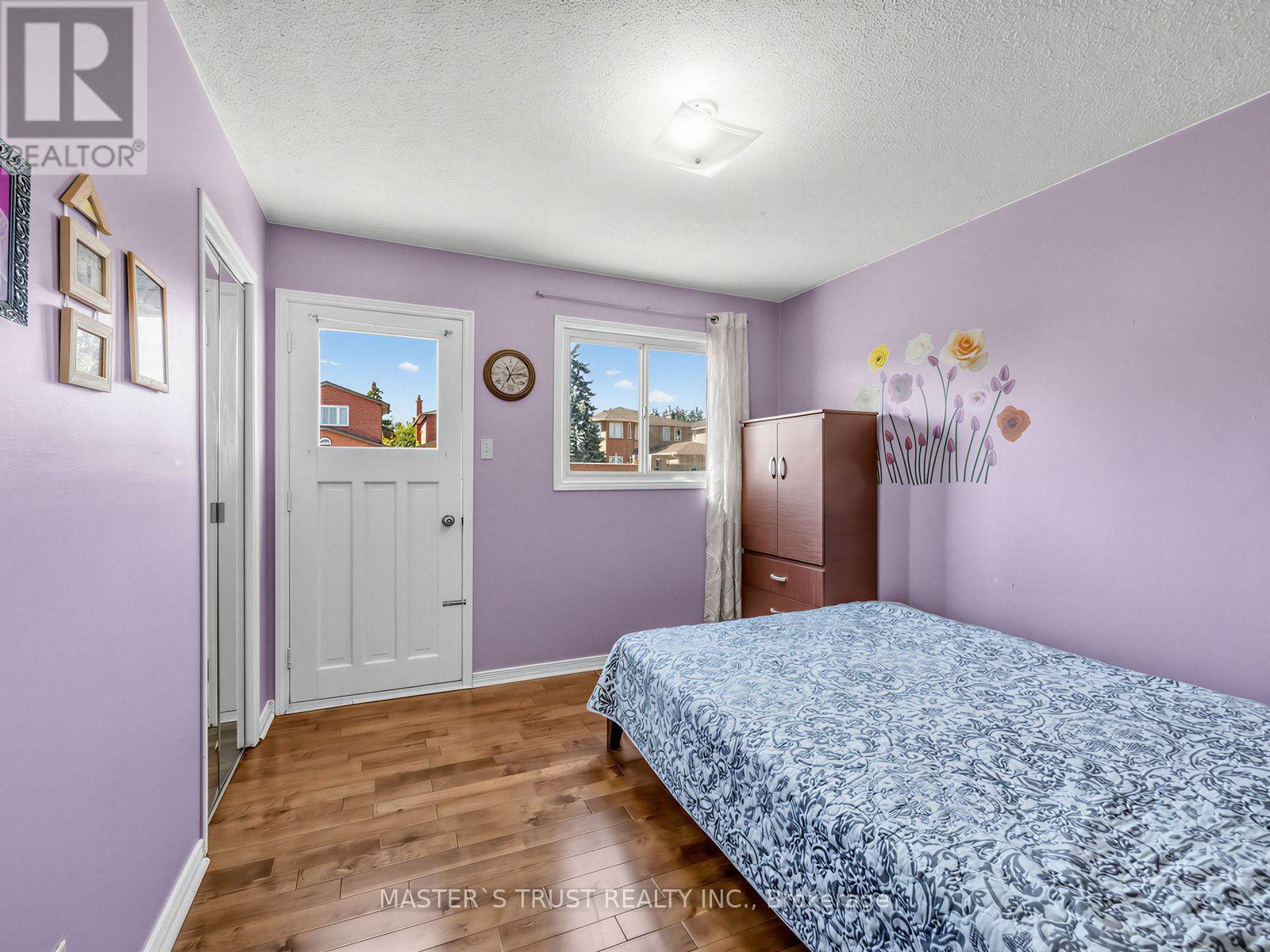 858 Wetherby Lane Property Photo 22