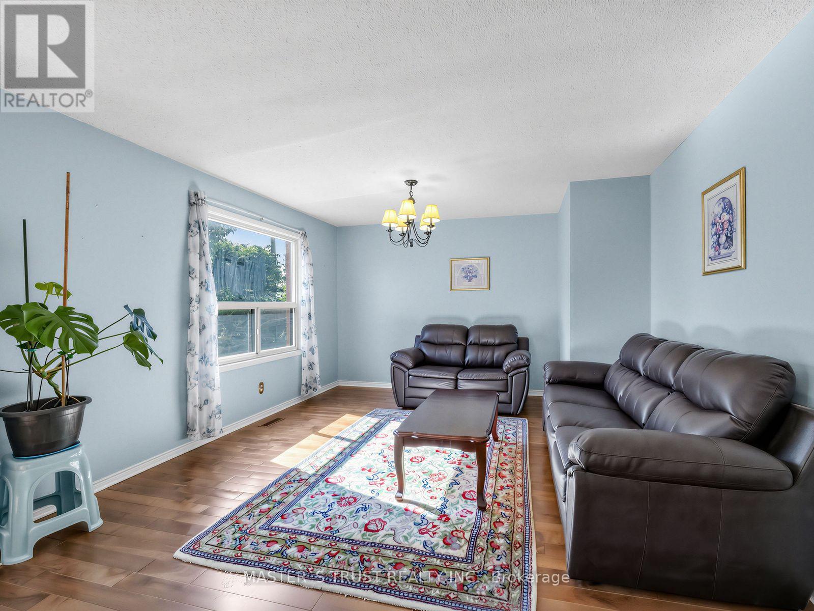 858 Wetherby Lane Property Photo 24